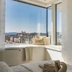 Panorama Castle View 아파트