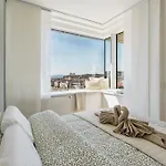 Panorama Castle View *