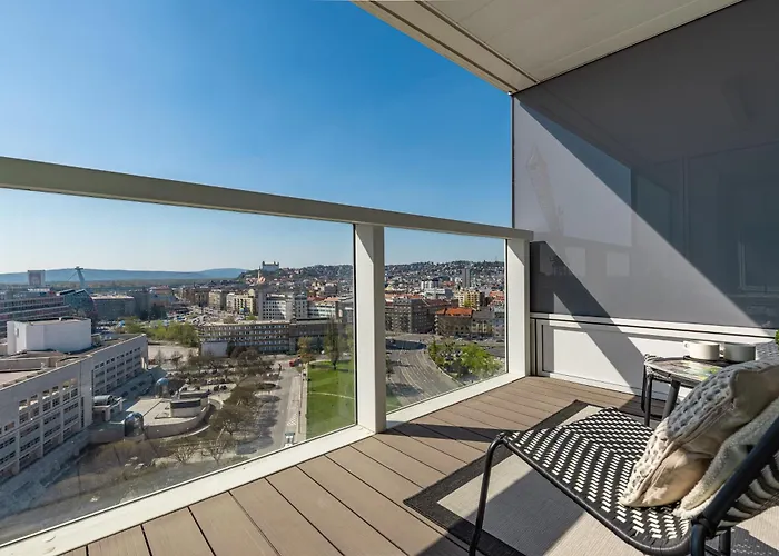 Panorama Castle View 아파트 *