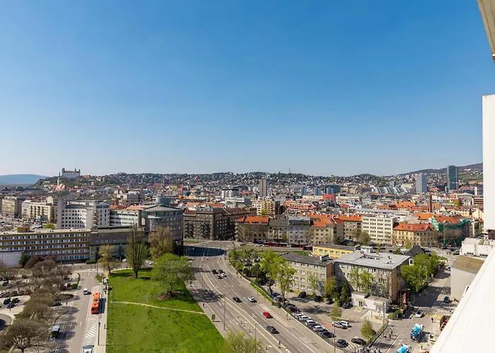 Panorama Castle View 아파트