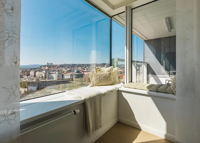 아파트 Panorama Castle View *