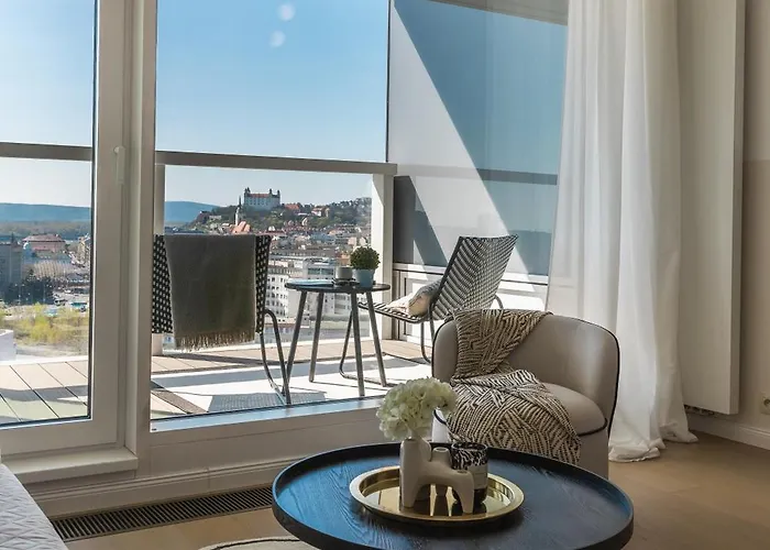 Panorama Castle View 아파트